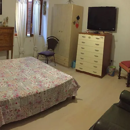 Πανσιόν Alba *